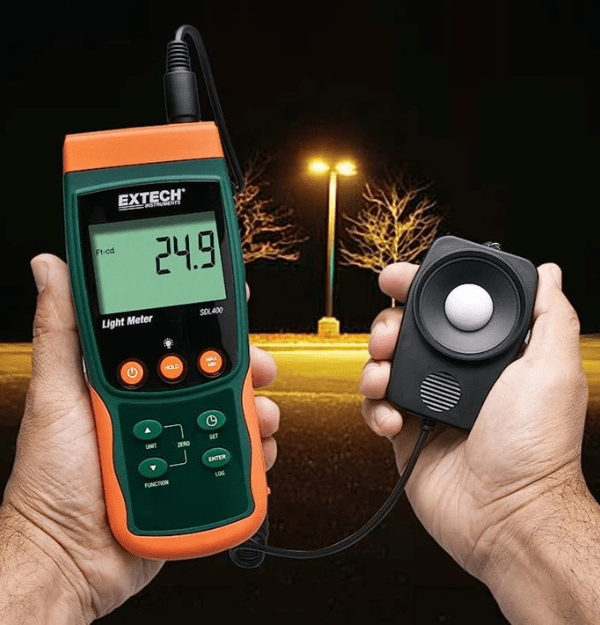 LT300 LUXOMETRO CON BARRA ANALÓGICA MARCA EXTECH - Image 3