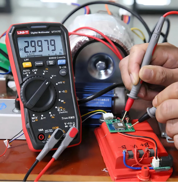 UT117C MULTIMETRO DIGITAL CON INTERFAZ MARCA UNI-T - Image 3